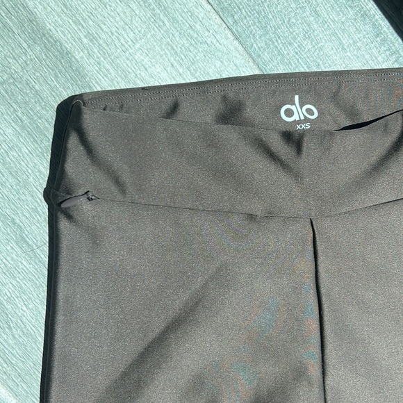 ALO legging - Picture 3 of 3